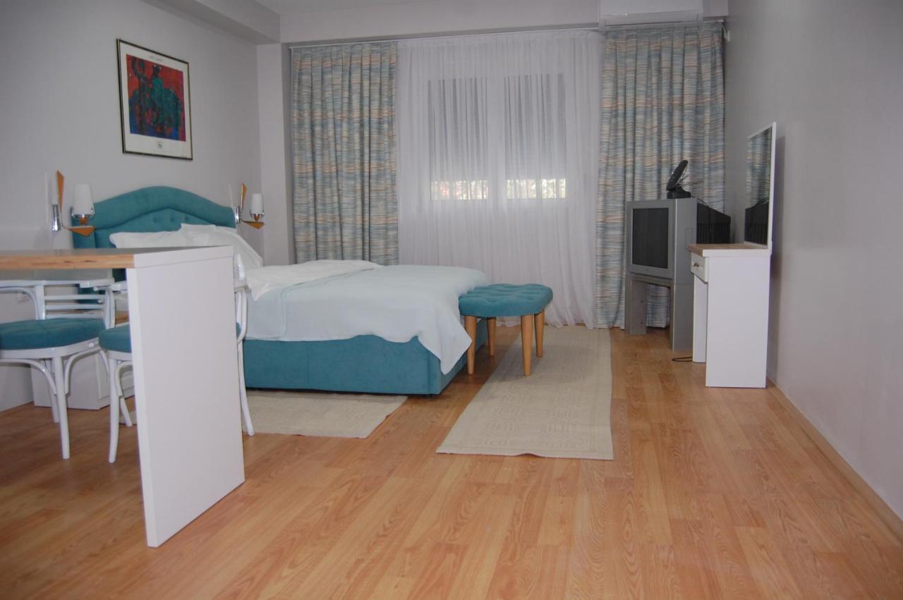Ri-val Apartment
